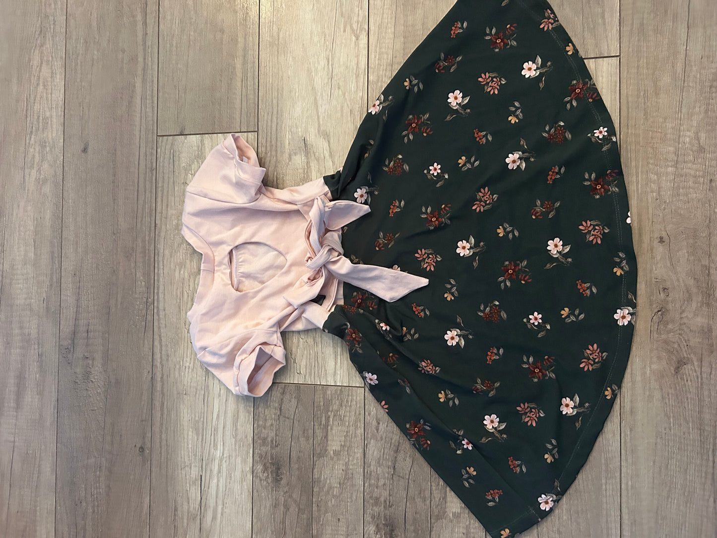 robe fleur fond kaki