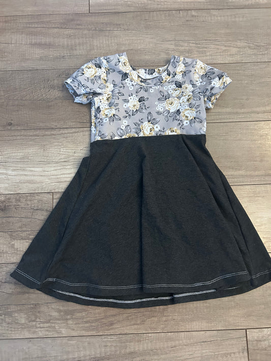 robe fleurs gris/jaune 3-6 ans